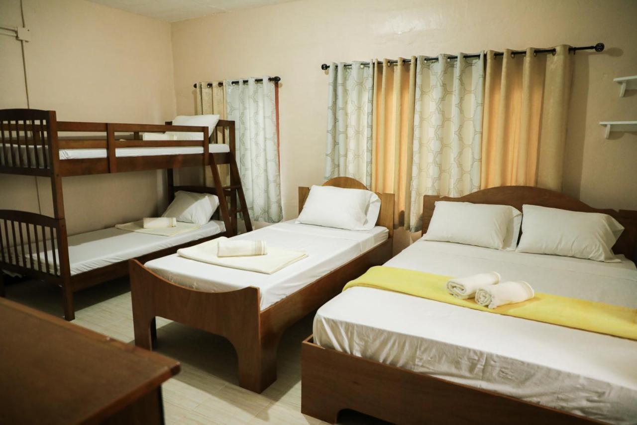Yogi-Homestay Koror Exterior foto